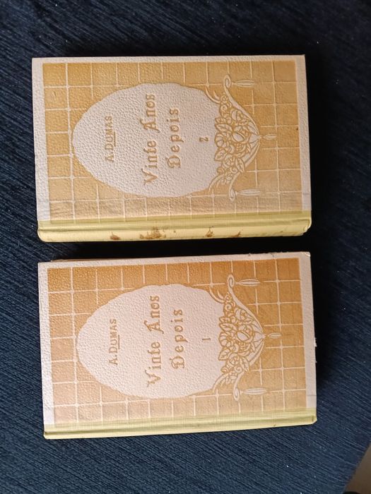 Livros ( 2 volumes ) Alexandre Dumas 5€ pagamento em numerário zona Lisboa