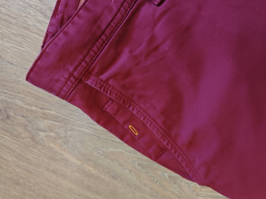Spodnie chinos Hugo Boss