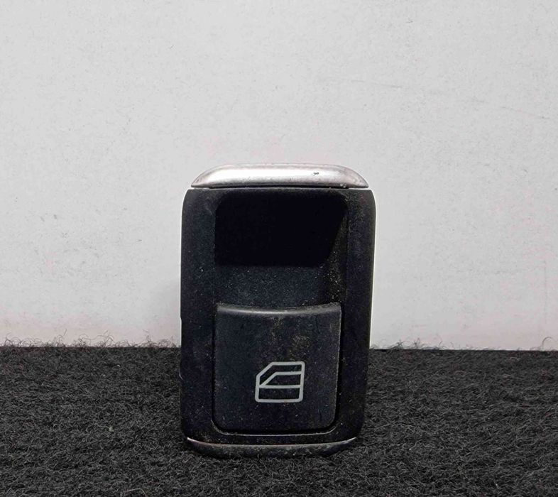 Comando / Botão / Interruptor Vidros Frente Direito A2049058102 - MERCEDES-BENZ A-CLASS