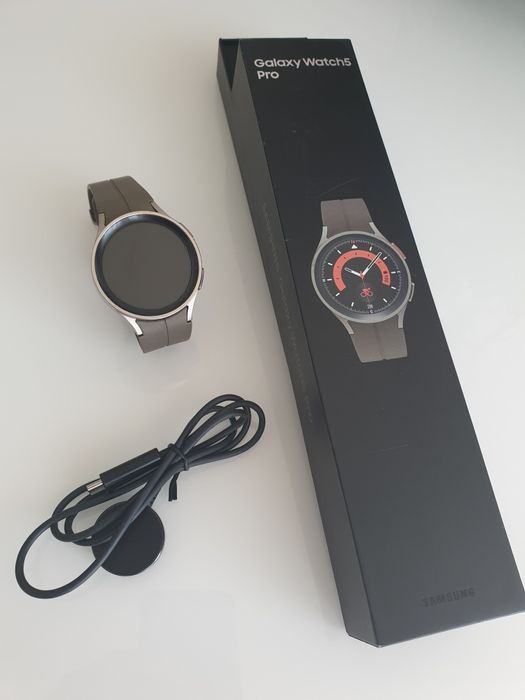 Смарт-годинник Samsung Galaxy Watch 5 Pro 45mm LTE Gray Titanium (SM-R925FZTAEUE)