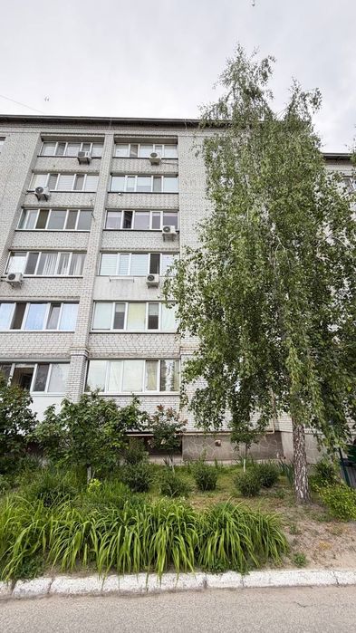 Вигідна ціна за 1к квартиру, 57м2. Перший поверх. Терміново.