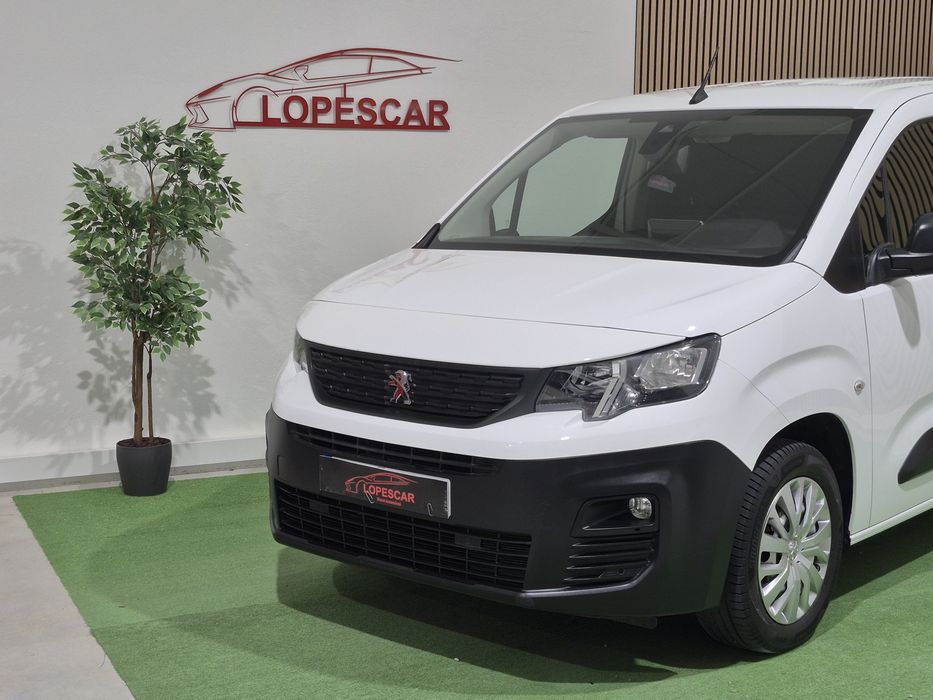 Peugeot Partner 1.6HDI LONGA - 100CV Premium | GARANTIA | 3 LUG