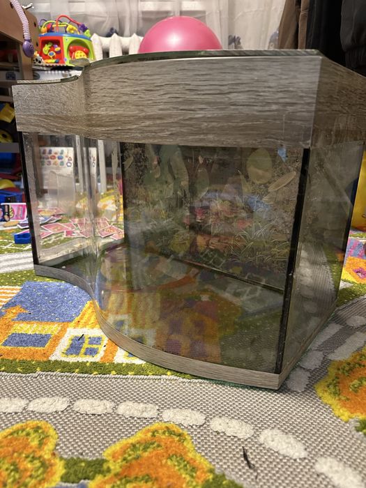 Продам акваріум для  рибок