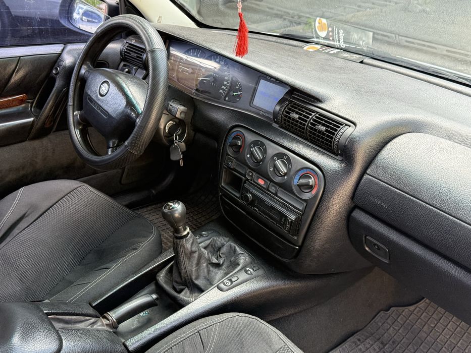 Opel Omega B 2.0 ГАЗ Бензин Гідропідсилювач Опель