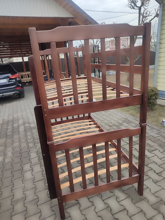Продам двоярусне ліжко