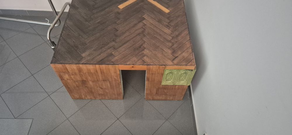 Ręcznie robiony stolik