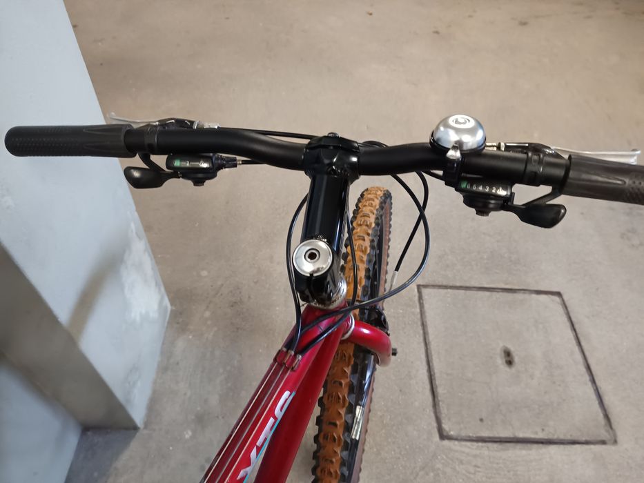 Vendo bicicleta BH Xt6 Shimano Alívio roda 26"