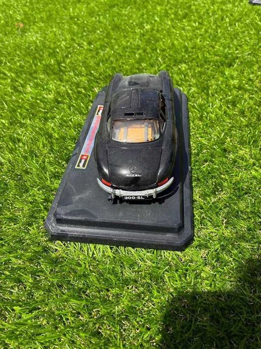Miniatura Mercedes Benz 300 SL 1954 Bburago 1:24