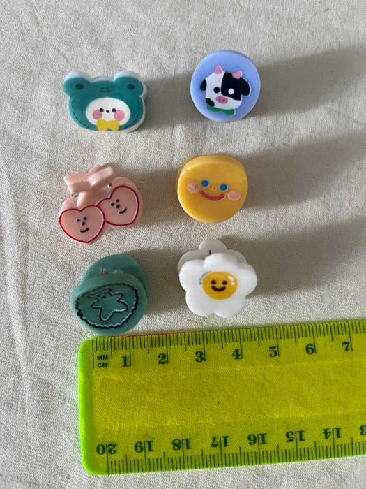 Mini molas garra para o cabelo com bonecos – 6 unidades