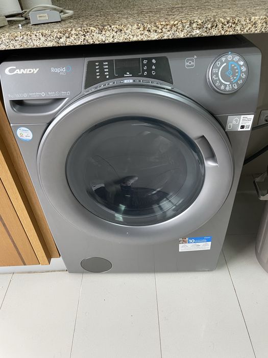 Candy RapidÓ PRO - 9kg / 1600 RPM - Praticamente Nova