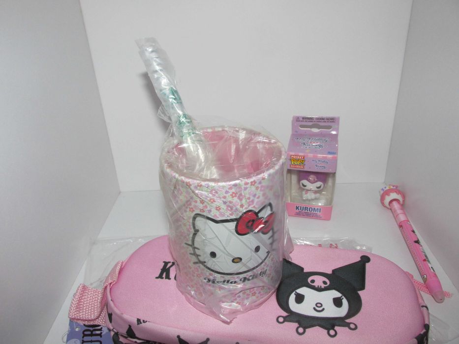 Conjunto Escolar Hello Kitty/ Kuromi Sanrio