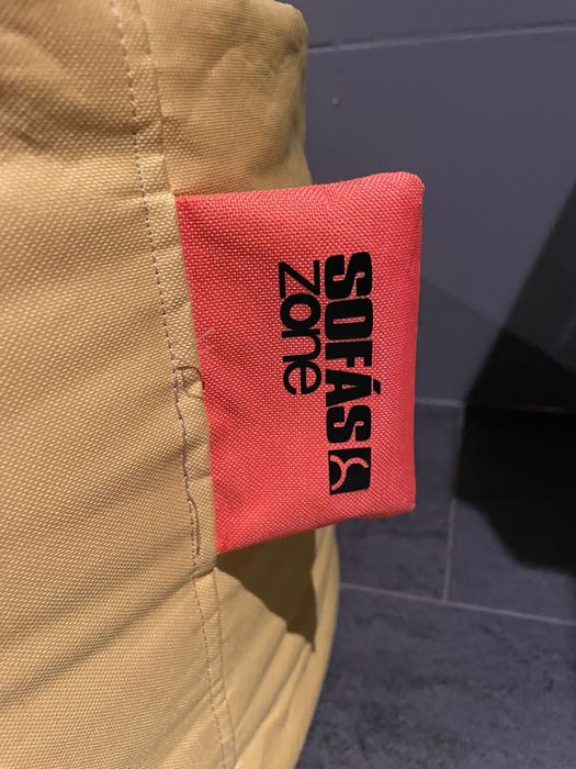 2 pufes confortáveis