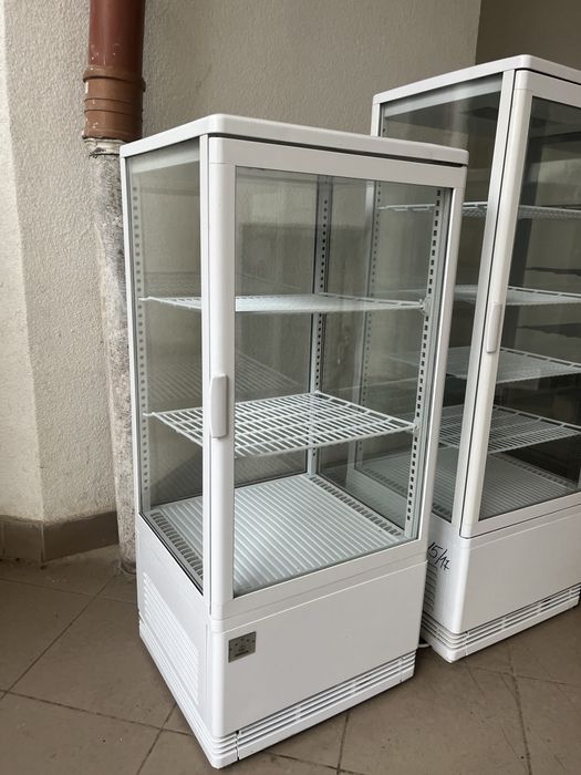 Холодильна Вітрина Кондитерська для Десертів Настільна Frosty Італія