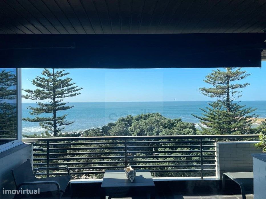 Excelente Apartamento T3 em 1ª Linha de Mar, Avª Brasil - Porto