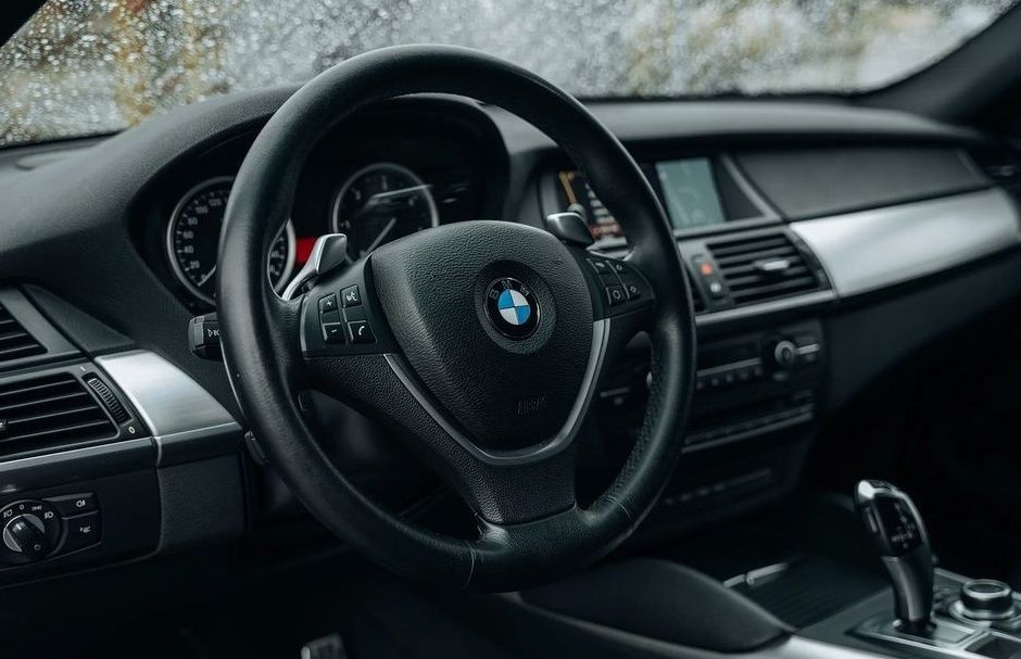 BMW X6 E71 3.0D 245 KM