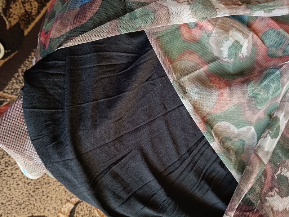 Tiulowa spódnica na podszewce