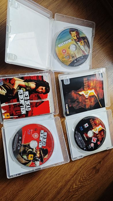 Trzy płyty PlayStation 3