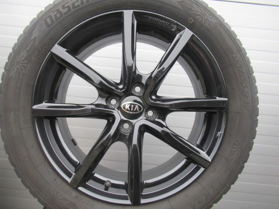 ALU+Opony zima R17 Hyundai BAYON,KIA Stonic 2008