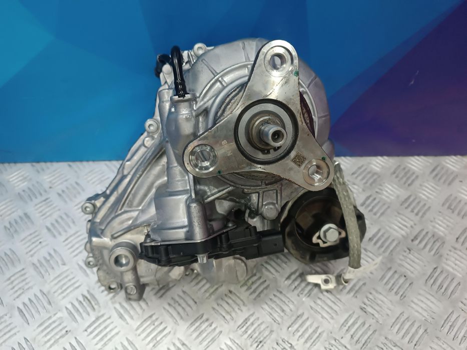 Роздавальна коробка роздатка BMW B57 X3 X5 X6 X7 27109847756 розборка шрот запчастини