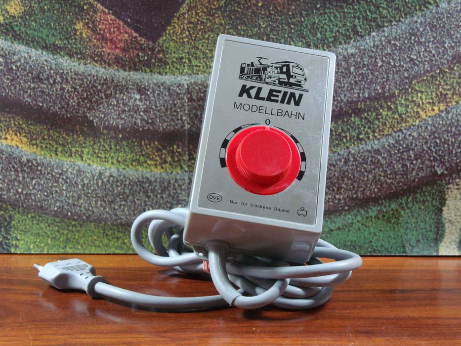 Klein Model Railroad - Transformer with Speed Controller64310000074882120