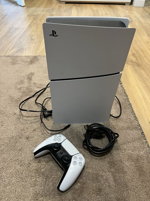 Playstation Slim z gra Fortnite