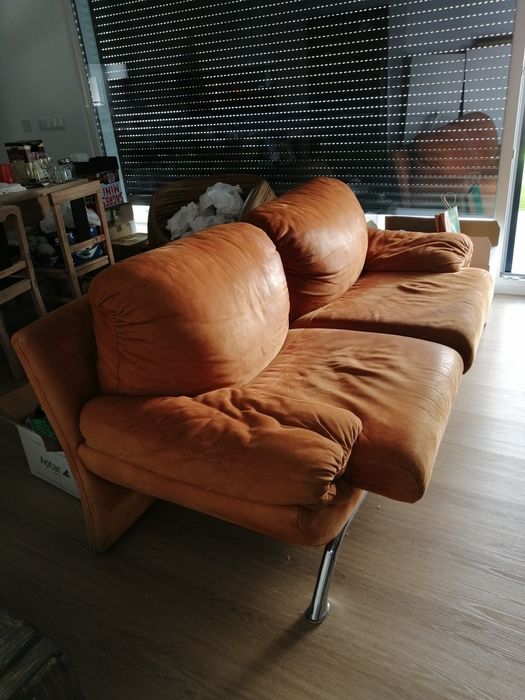 Cristaleira, Móveis e sofá