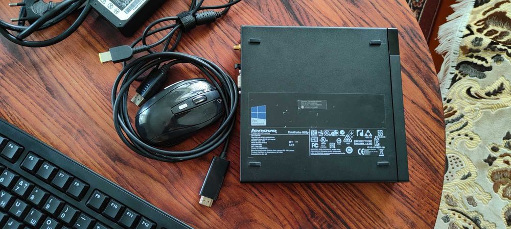 Міні комп'ютер Lenovo ThinkCentre M93p.
