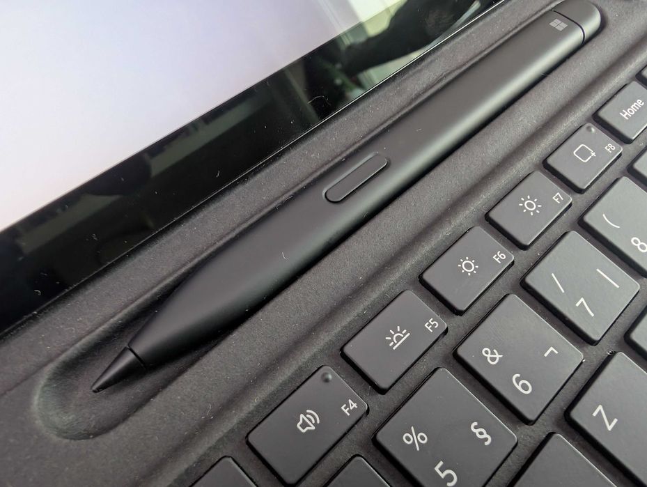 Microsoft Surface Pro 10 Intel Ultra 7 16GB 1TB c/ Teclado Slim Pen