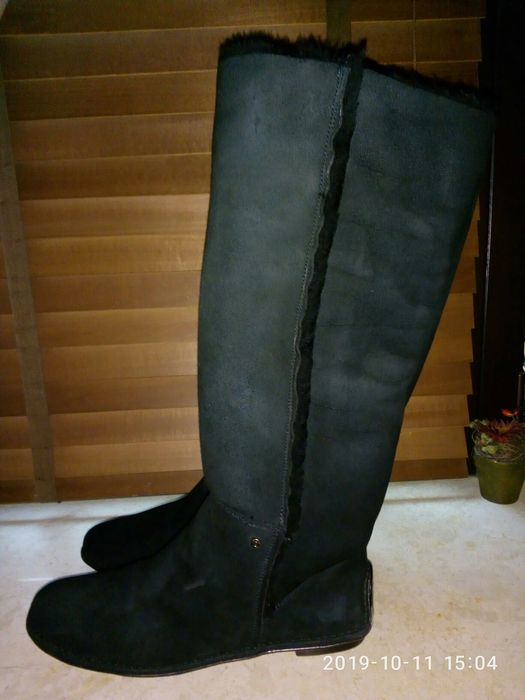 Сапоги - угги , " CELINE " . Оригинал .