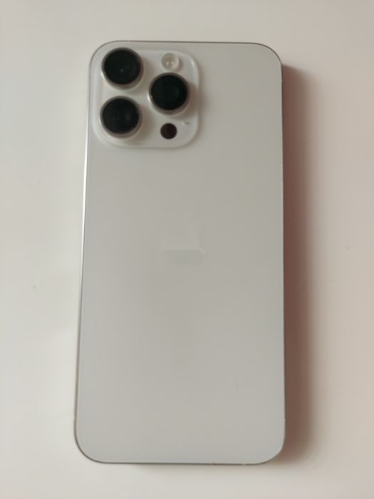 IPhone 15 pro max bypass