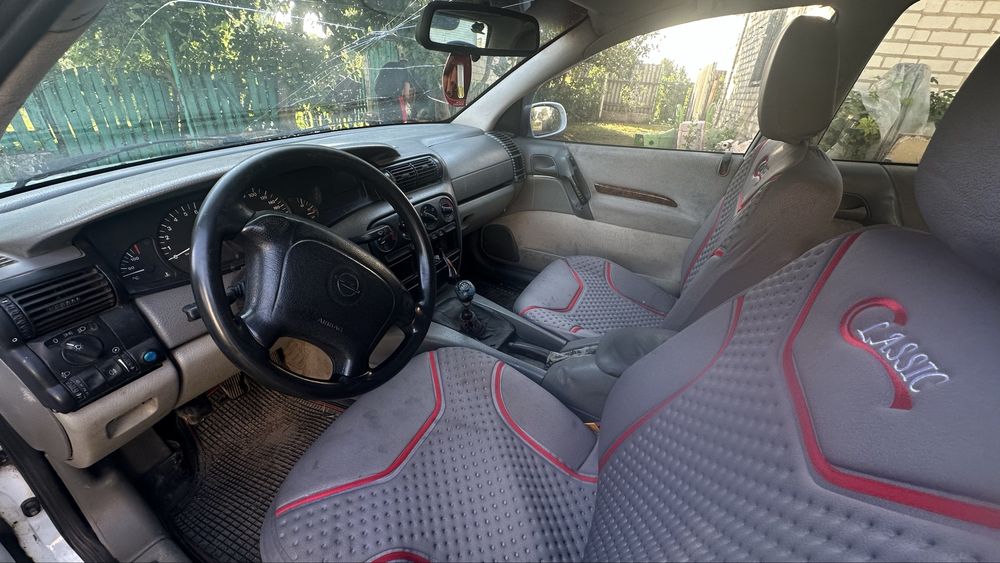 Продам Opel Omega B 2л