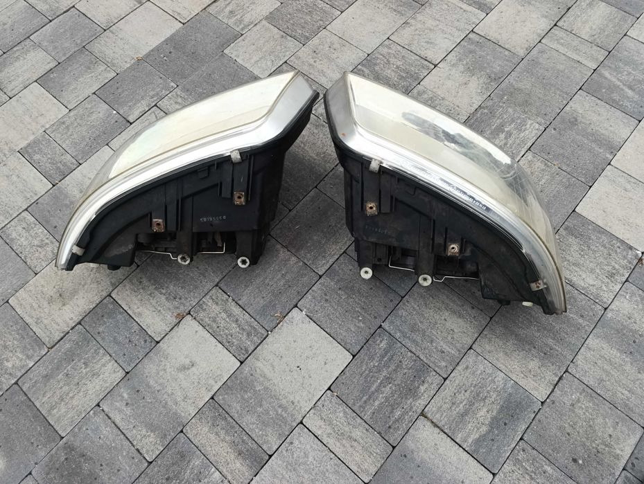 Lampy przód VW T5 multivan komplet