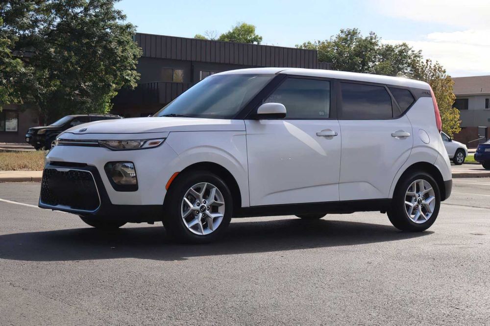 Kia Soul      2021