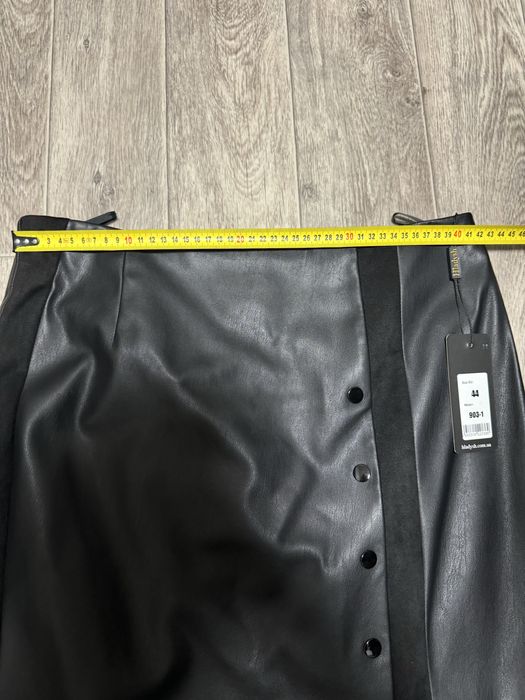 Спідниця шкіряна (нова)