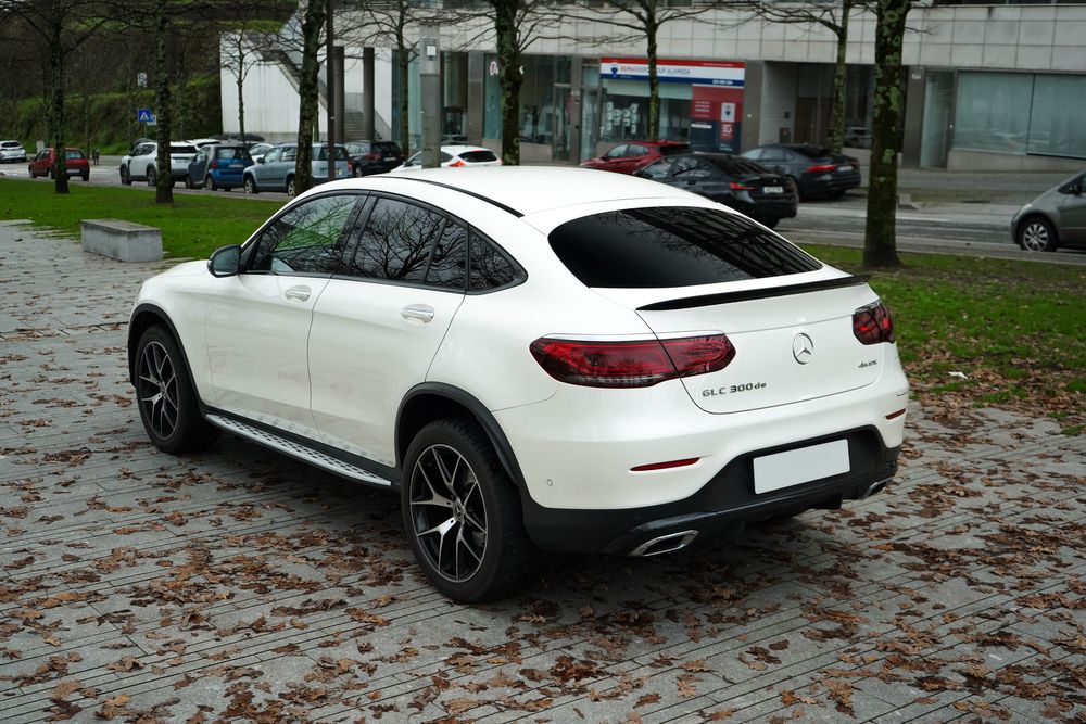 Mercedes-Benz GLC 300de Coupé AMG Black Edition