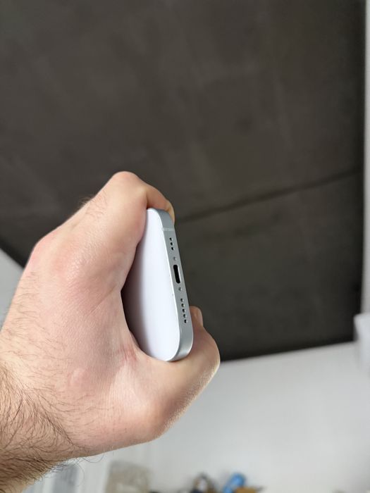 Apple iphone 15 128 gb білий айфон 100%