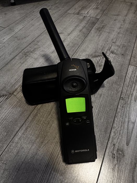 Iridium 9500 супутниковий телефон