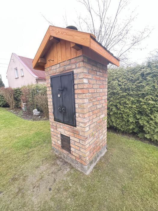 Wędzarnia murowana ze starej cegły
