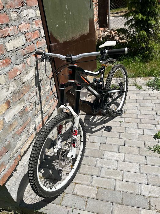 Двопідвіс Mongoose, Fox, Marzocchi