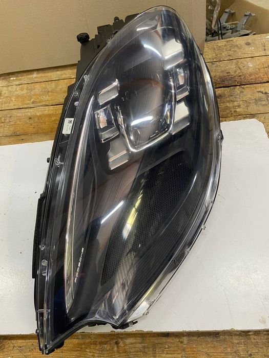 Macan 95b фари turbo gts full led до рестайл