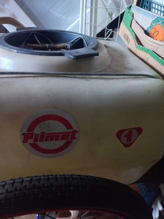 Opryskiwacz spalinowy