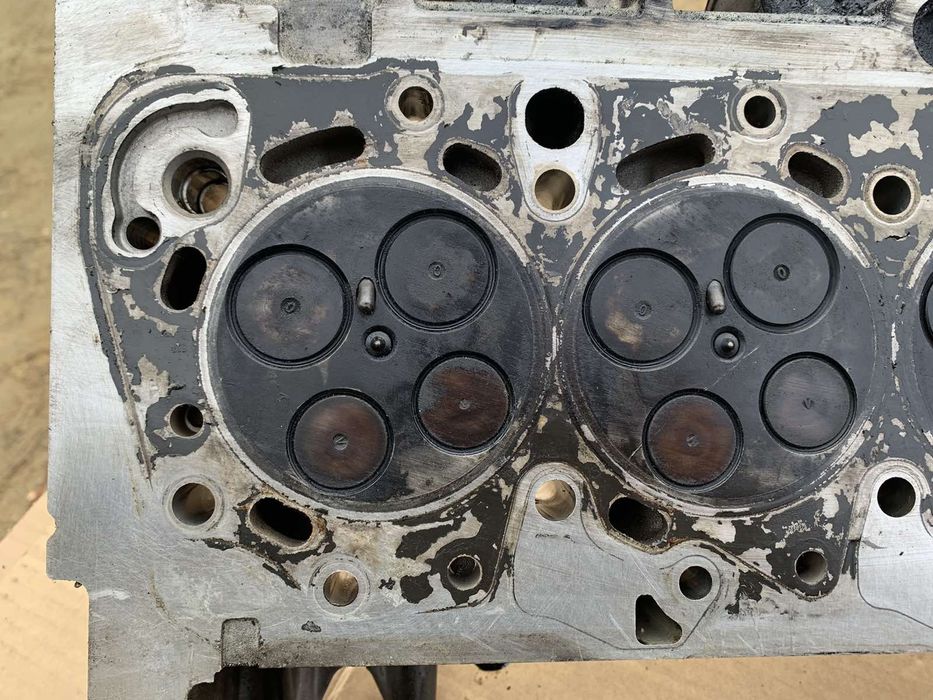 Гбц головка 2.0 TDDI TDCI Ford Transit Mondeo MK3 постель розпредвал