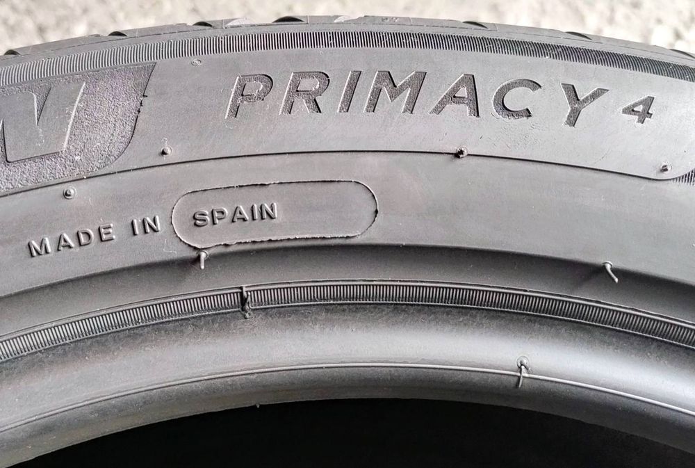 Шини літні R18 225/50 Michelin Primacy 4