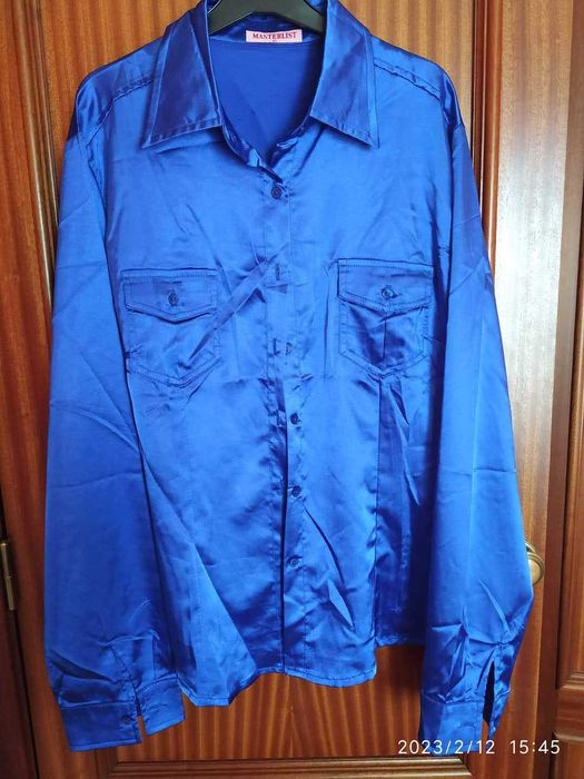 Camisas de cetim de senhora