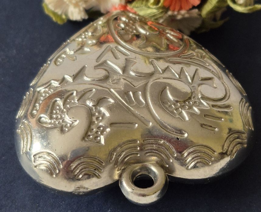 Zawieszka, serce w kolorze srebrnym