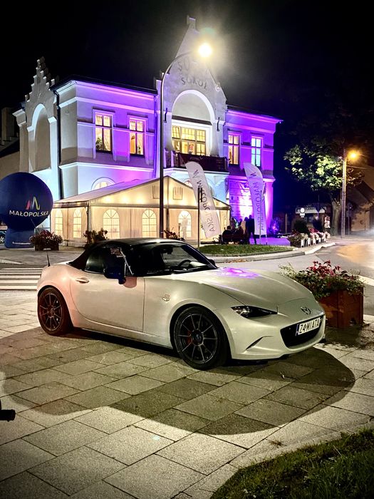 Wynajem Kabriolet samochód do ślubu Mazda MX-5 roadster cabrio
