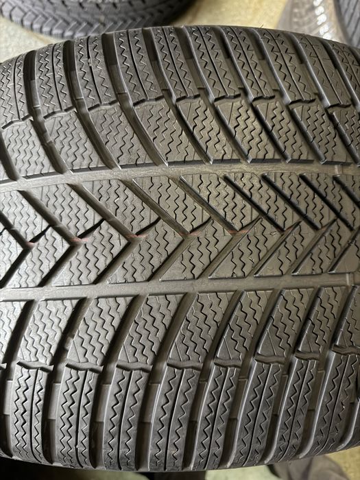 315/35 r21 Bridgestone 1шт.