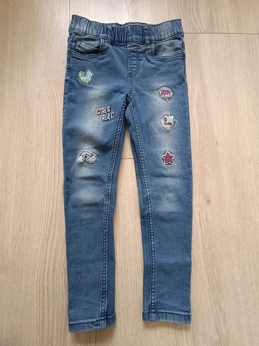 Jeansy dżinsy dziewczęce z naszywkami