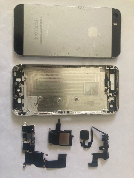 Айфон 5s, запчастини