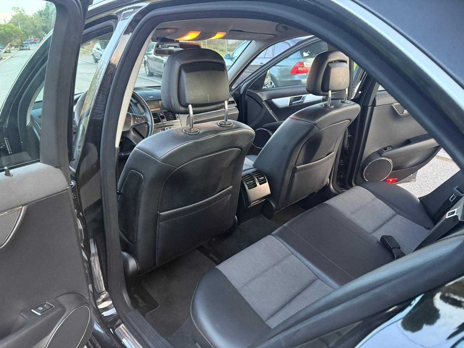 Mercedes-Benz C220 CDI Avantgarde (W204) Nacional